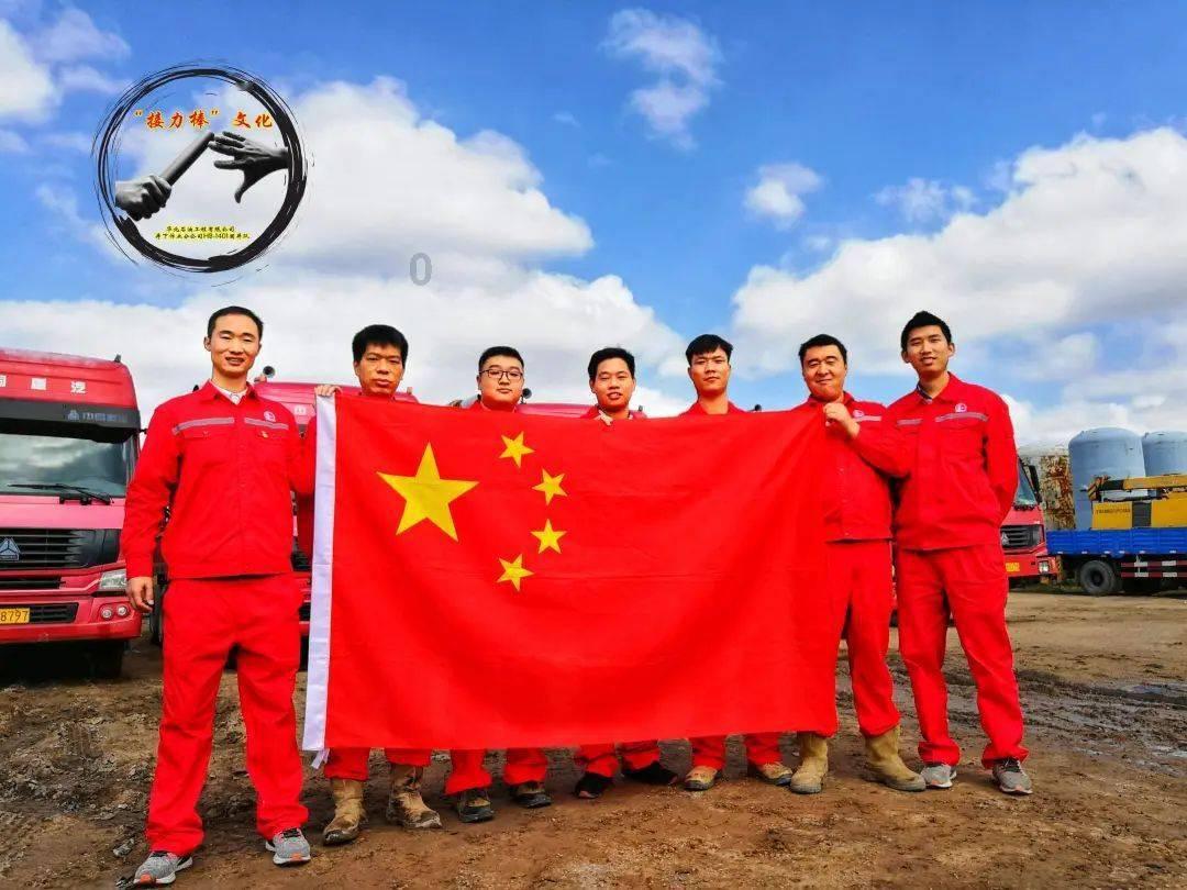 小猫钓鱼游戏龙王版有船